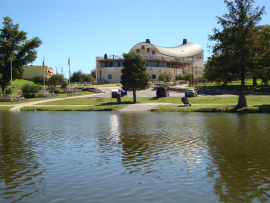 DISTANT SHOT OF MUSEUM 02